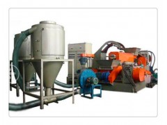 二手塑料化學(xué)交聯(lián)電纜料造粒機(jī),廢舊泡沫塑料造粒機(jī)組多少一臺