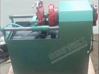 圓鋼套絲機操作省力、快捷，攜帶方便